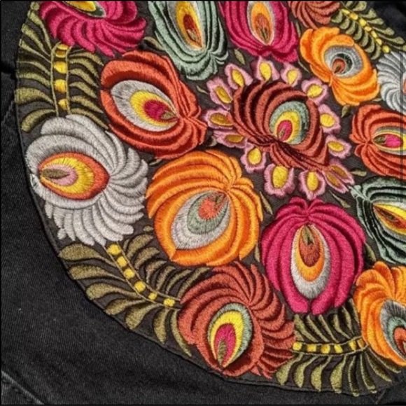 #45NEW! Boho Embroidered Distressed Oversized Denim Jacket - Picture 3 of 11